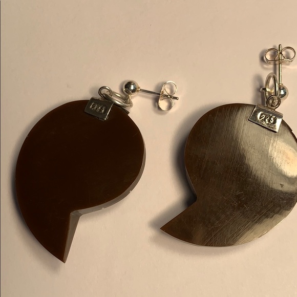 Intriguing Shell Dangling Earrings - Picture 3 of 4